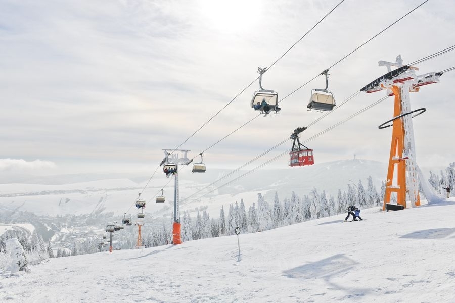 Skigebiet Fichtelberg im Februar 2017 (C) Fichtelberg Schwebebahn Kurort Oberwiesenthal - FSB GmbH Skigebiet Fichtelberg im Februar 2017 (C) Fichtelberg Schwebebahn Kurort Oberwiesenthal - FSB GmbH