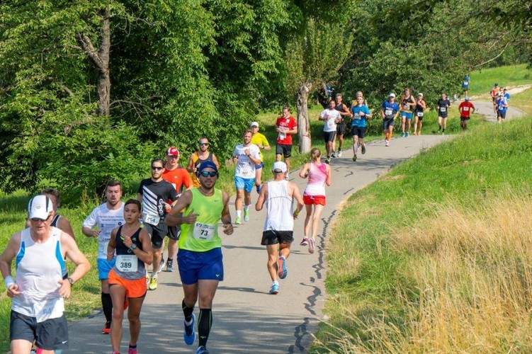 Metzinger Ermstal-Marathon (c) Veranstalter