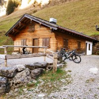 Höfats-Überschreitung 62: Nach dem Falkenberg führt ein Trail zur Alpe Dietersbach