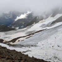 Wildspitze 10 Die Route gut zu sehen. Einstieg in den Gletscher war unten mittig gegen Ende dr Felsen. Danach den Gletscher rechts queren.
