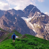 Bärenkopf 12: Der letzte gemütlich Teil ist der Abstieg von Bärenkopf entlang des Tals bis in die Scharte zum Kleinen Widderstein