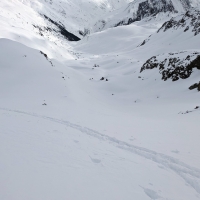 Skitour Hochreichkopf 08: Blick zurück. Ab jetzt geht es fast durchgehend steiler bergauf. Gute Spitzkehrentechnik ist von Vorteil...