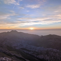 Penyal des Migdia 12: Kurz vor dem Sonnenaufgang ist der Gipfel erreicht. Perfektes Timing.