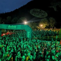 Karwendelmarsch 2025: Start um 6 Uhr in Scharnitz.