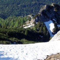 Großer Buchstein - Westgrat: Nun wirds leicht alpin. Immer wieder sind Schneefelder zu queren