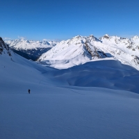 Skitour Fundusfeiler 13: Blick zurück Richtung Lehnerscharte, Schafhimmel und Wildgrat.