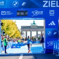 Vorjahressieger Milkesa Mengesha ist auch 2025 beim Berlin Marathon am Start.