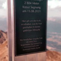 Rietzer Grieskogel 21: Das neue Gipfelkreuz
