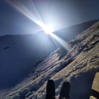 Lampsenspitze Skitour 04: Kurze Pause am Ende der Rodelbahn