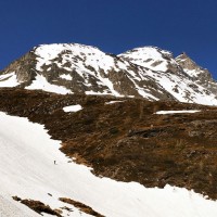 Hoher Sonnblick-Hocharn 15: Blick auf den Hohen Sonnblick mit einem Skitourengeher