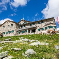 Das Friesenberghaus in den Zillertaler Alpen