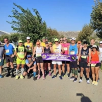 Kaukasus Marathon Challenge 2024: Gmeinschaftsfoto beim Start