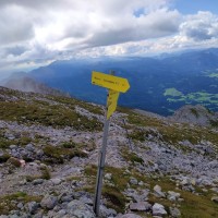 Grimming, Schneegrubengrat 31: Nun rechts der Abstieg Multereck