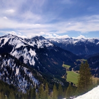 Hüttengrat 07: Panorama vom Einstieg.