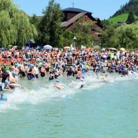Thiersee Triathlon 2024: Rund um den türkisgrünen Thiersee versammelten sich über 600 Athleten