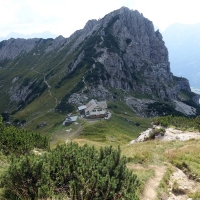 Bergtour-Hexentrum-Bild-38: Blick auf das Admonterhaus und den Grabnerstein