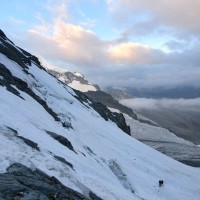 Bernina-Überschreitung 19: Eine gut sichtbare Spalte wird überquert