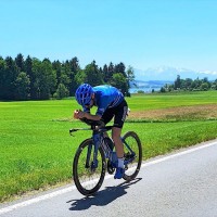 Doppel-Weltmeister Patrick Lange beim Trumer Triathlon
