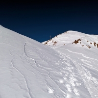 Venet Skitour 10: Kurz vor dem Gipfelkreuz.