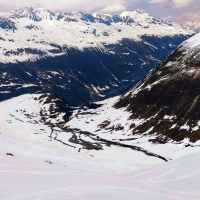 Eiskögele Skitour 39: Bergab brennen auf dem viel zu weichen Schnee die Waden ;)