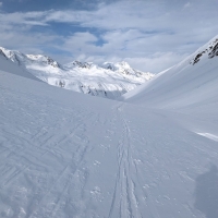 Skitour Granatenkogel 02: Blick zurück bei noch guter Sicht.