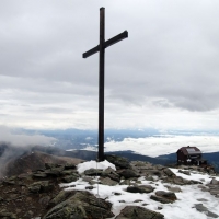Das Gipfelkreuz des Zirbitzkogel