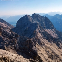 Jubiläumsgrat 56: Blick Richtung Hochblassen und ganz links im Hintergrund die Alpspitze.