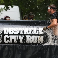 Abkühlung beim Obstacle City Run Göttingen