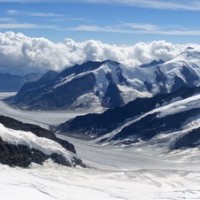 Mönch-Überschreitung-20: Panorama Gipfel