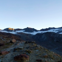 Hochvernagtspitze 02: Ganz links das Gipfelziel.