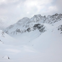 Skitour Tonigenkogel 10: Blick vom Steilhang retour auf den Aufstiegsweg.