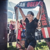 Vanessa Gebhardt freut sich über ihren Sieg | Foto: Spartan Austria