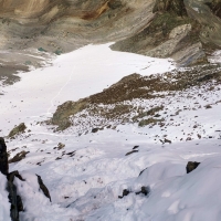 Dreiländerspitze 31: Blick auf den gut gespurten Abstiegsweg.
