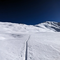 Skitour Fundsfeiler 04: Ab jetzt im offenen Gelände Richtung Lehnerscharte aufsteigen.
