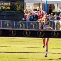 Comrades Marathon 2023 Siegerin Gerda Styn. Foto: © Kirsten Oliver