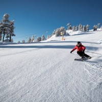Skifahren im Skigebiet Hochzillertal (C) simonrainer.com