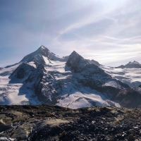 Weißseespitze 62: Blick vom Ende des Gletschers auf die Weißkugel.