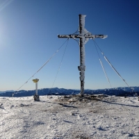 Gipfelkreuz des Göller