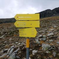 Bergtour-Ankogel-51: Abstieg anfangs via Aufstieg ehe man bei der ersten Abzweigung der Bergstation folgt