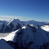 Jungfrau-Normalweg-22: Gipfelpanorama
