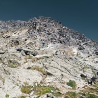 Hinterer Seelenkogel 03: Der Gipfelaufstieg führt auf einem markierten Weg mit kurzen, leichten Kletterstellen
