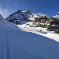 Scheiberkogel Skitour 15: Rotmooskogel und Seelenkogel vor uns.