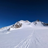Skitour Wildspitze 06: Und schon ist die Wildspitze gut in Sichtweite.